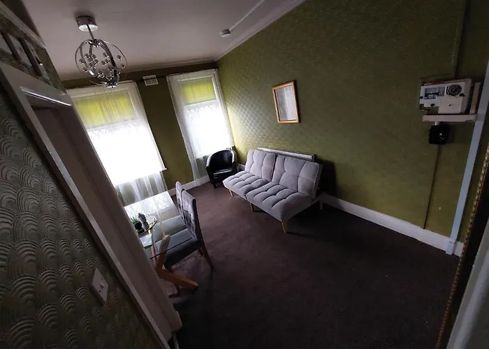 Captivating 1-Bed Apartment In Blackpool